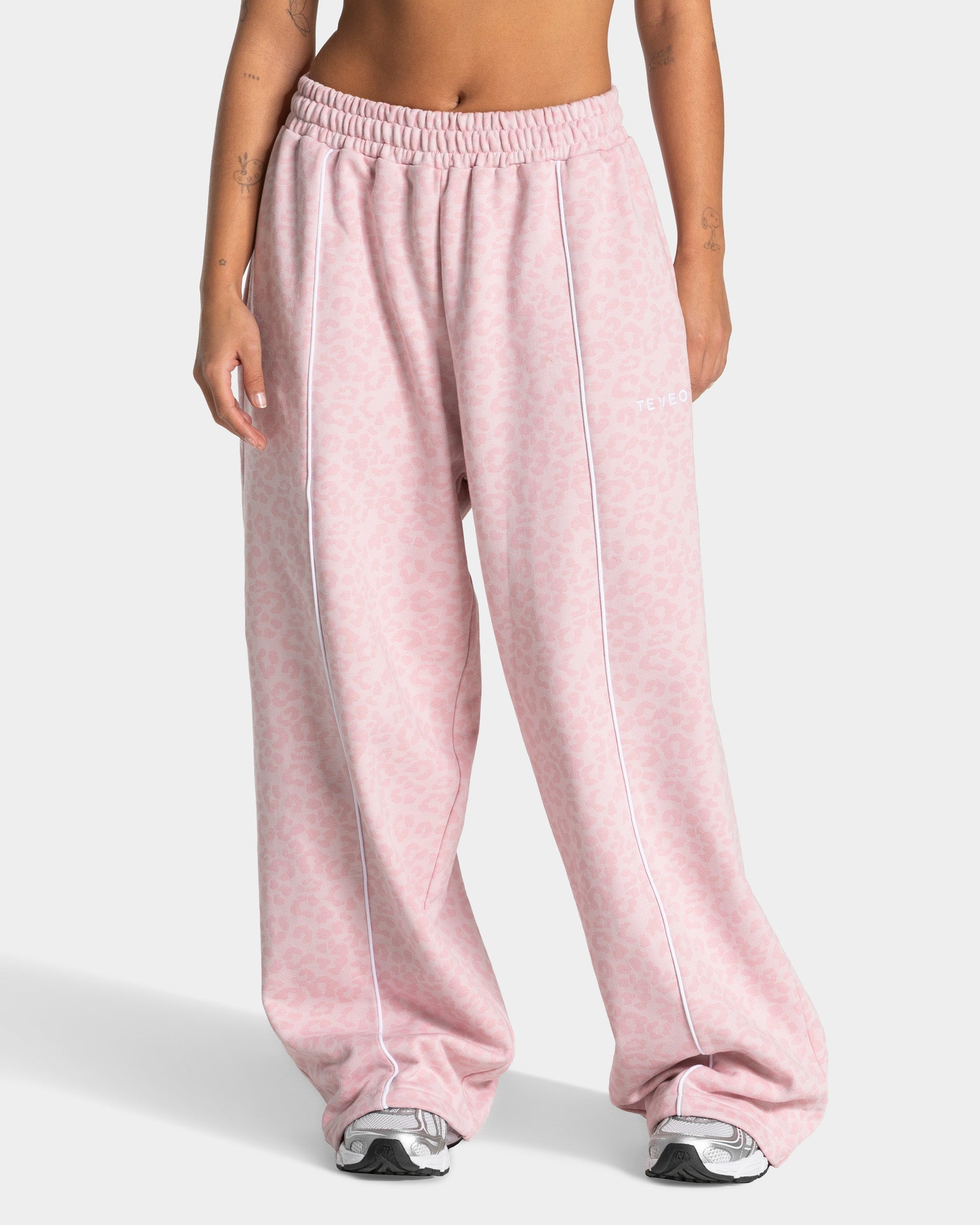 Contrastline Wide Leg Jogger "Leo Rosa"