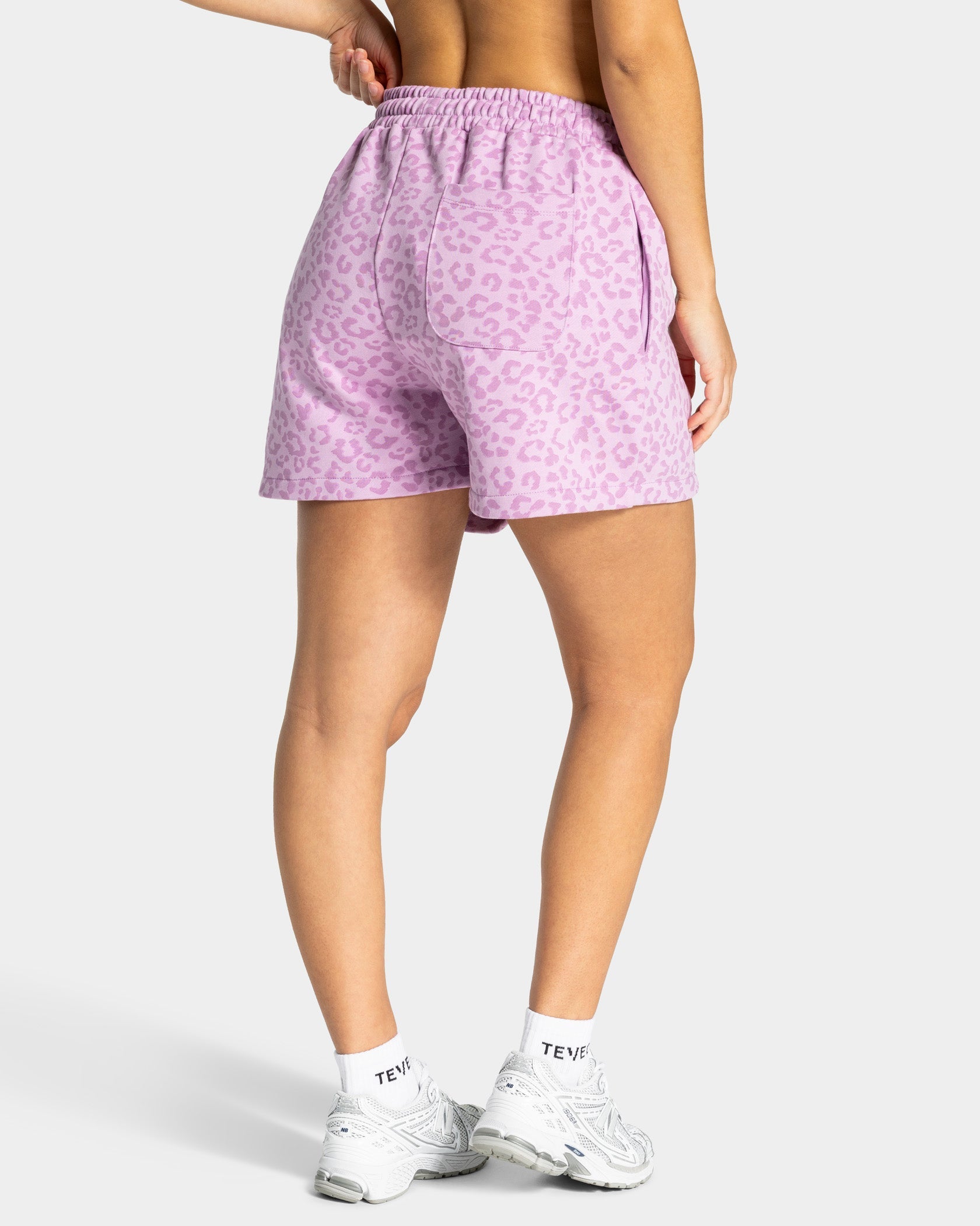Contrastline Oversized Shorts "Leo Orchid"