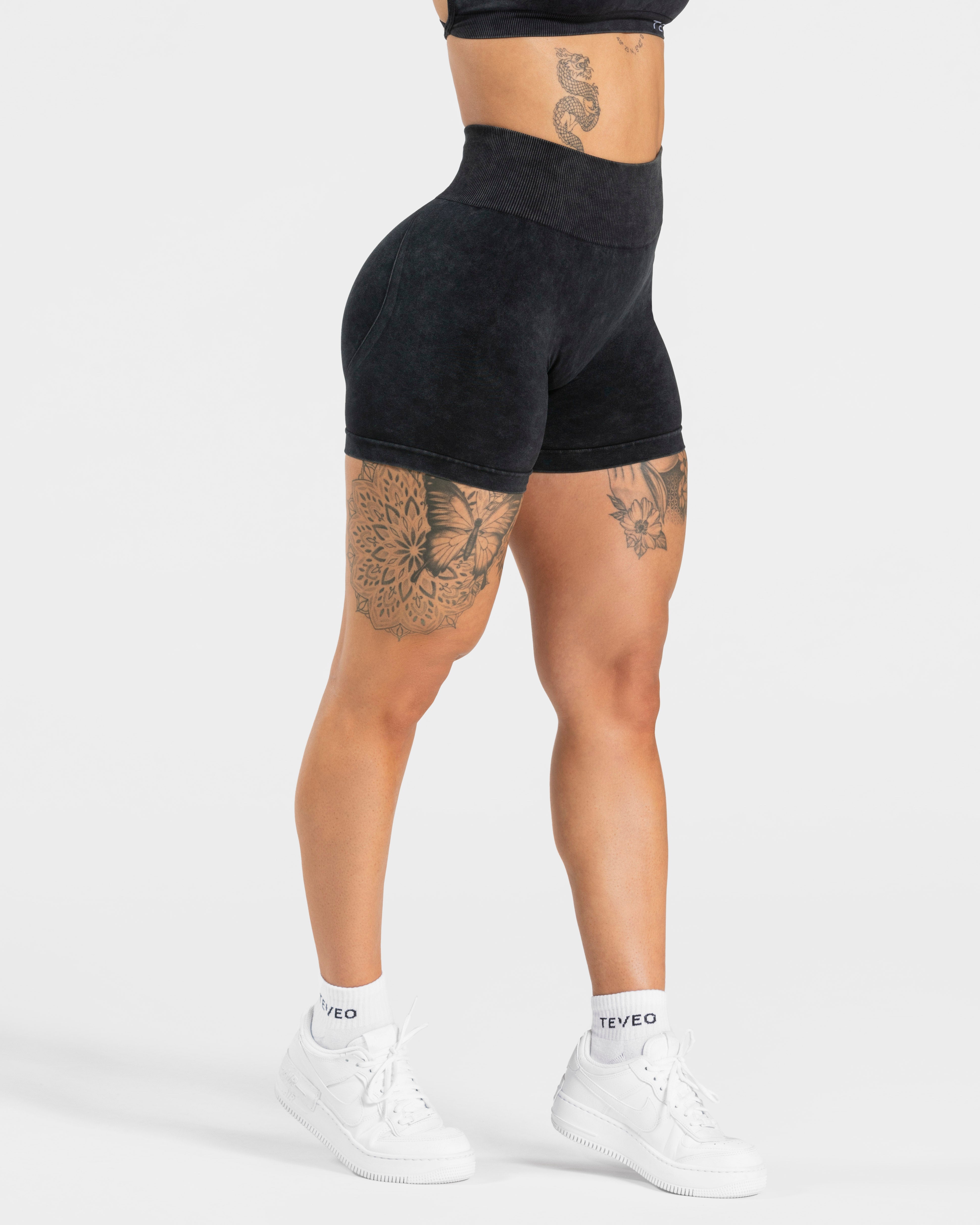Acid Covert Scrunch Shorts  "Schwarz"